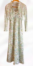 Vintage 50s 60s Floral Print House Dress 1950s rockabilly Cottage Core M