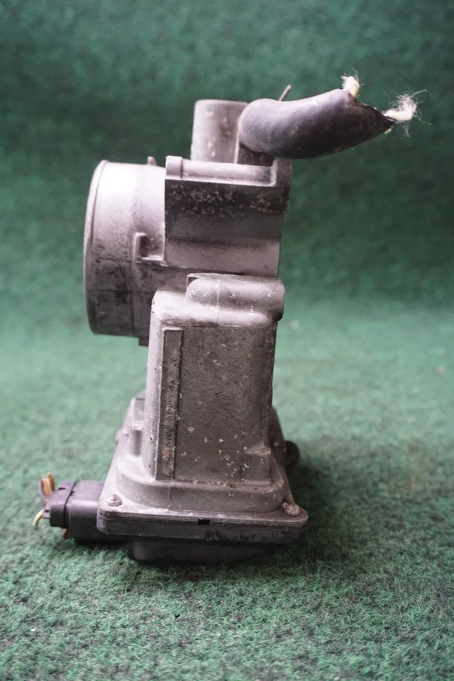 Mazda 6 2007 2,3 L carrocería del acelerador OEM 6M8G9F991A 115.599 millas Foto 2 de 4