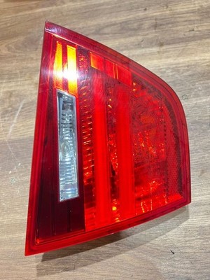 BMW 3 E90 E91 2007 Rückleuchte Heckleuchte innen 7289433 NVP9870