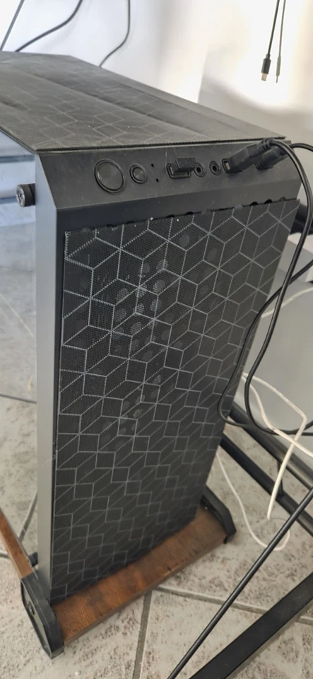 Pc Gaming - MSI  - Immagine 2 di 3