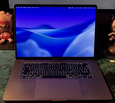 Apple MacBook Pro 2019 16'' / i9-9980HK / 32GB RAM / 512GB SSD - gebraucht gut
