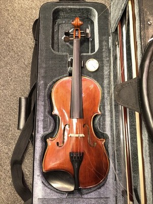 Stentor Music バイオリン　4/4サイズ　ケース付1902-02-1 Stentor Conservatoire Series 4/4 Full Size Violin Outfit with Case