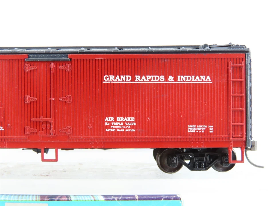 Frigorífico de madera Athearn GR&I Grand Rapids e Indiana 40' escala HO #3691 Foto 3 de 4