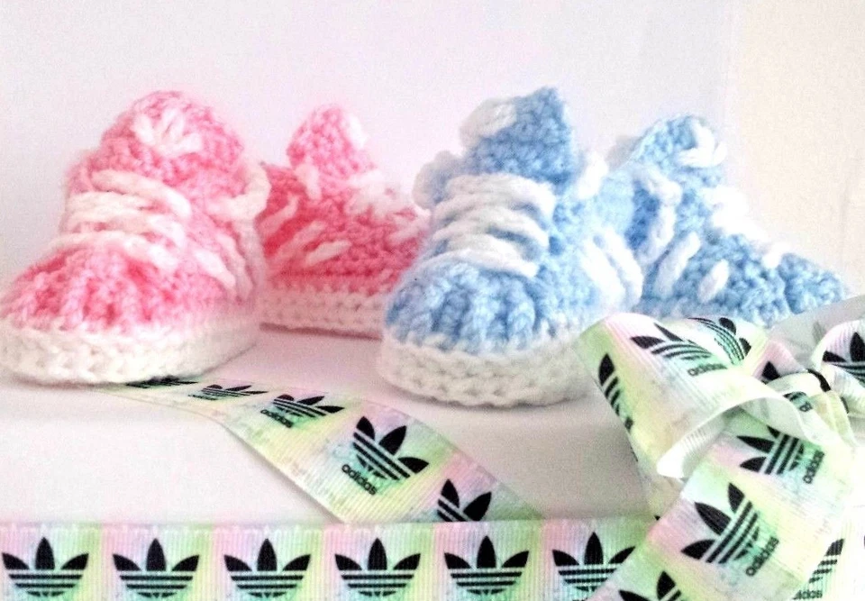 BABY CROCHET KNITTING HAND SHOES TRAINERS  CLOTHES SOCKS HATS CAPS BOOTS — 第 3/4 张图片