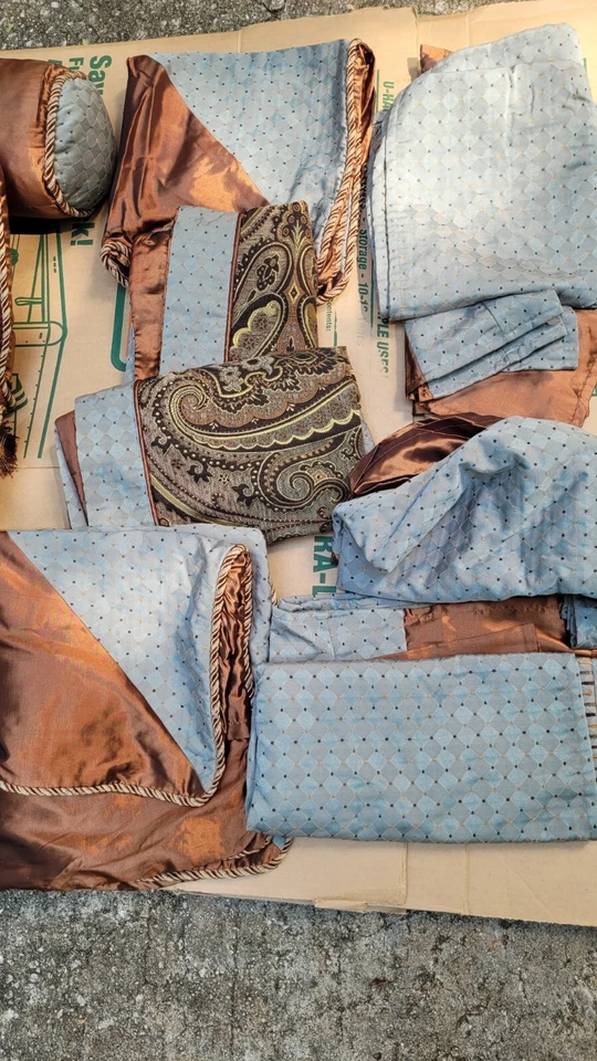 Juego de edredón Hampton Hill Canovia Springs Queen usado juego de 12 piezas Foto 4 de 4