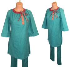 Vintage late 70s to early 80s That's Me Tunic Top Dress Shirt and Pants 2 PC Set