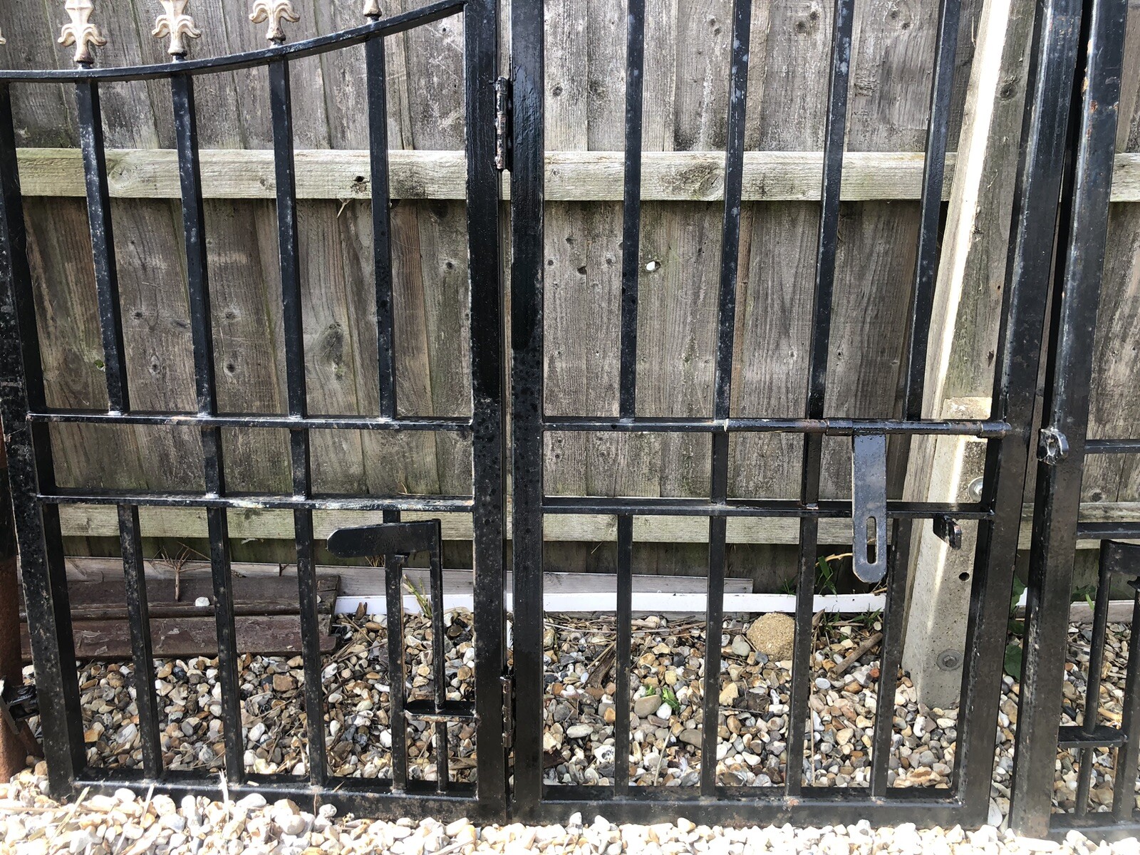 Large Wrought Iron Concertina Driveway Gates with Matching Side Gate eBay