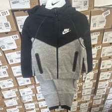 Nike Boys Dark Grey Heather Black 2 Piece Jacket Pants Outfit Set Zip Size 6