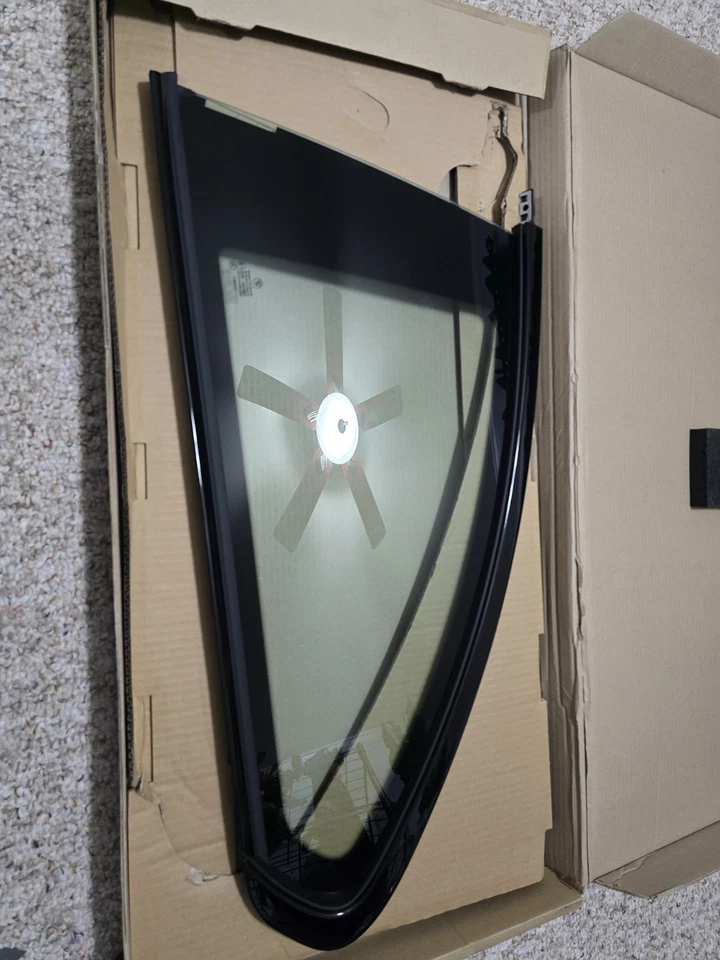 BMW M235I M240I 2014-2021 CUARTO TRASERO IZQUIERDO VENTANA CRISTAL NEGRO BRILLANTE NUEVO OEM Foto 2 de 4