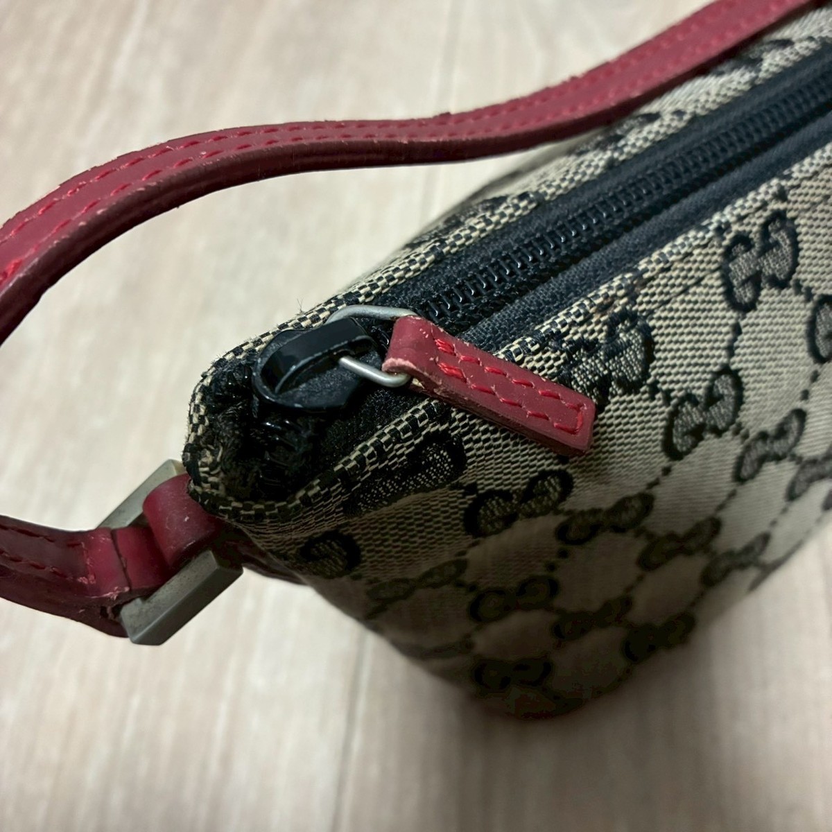GUCCI GG Canvas Accessory Pouch Mini Bag Red Logo Plate Y2K | eBay