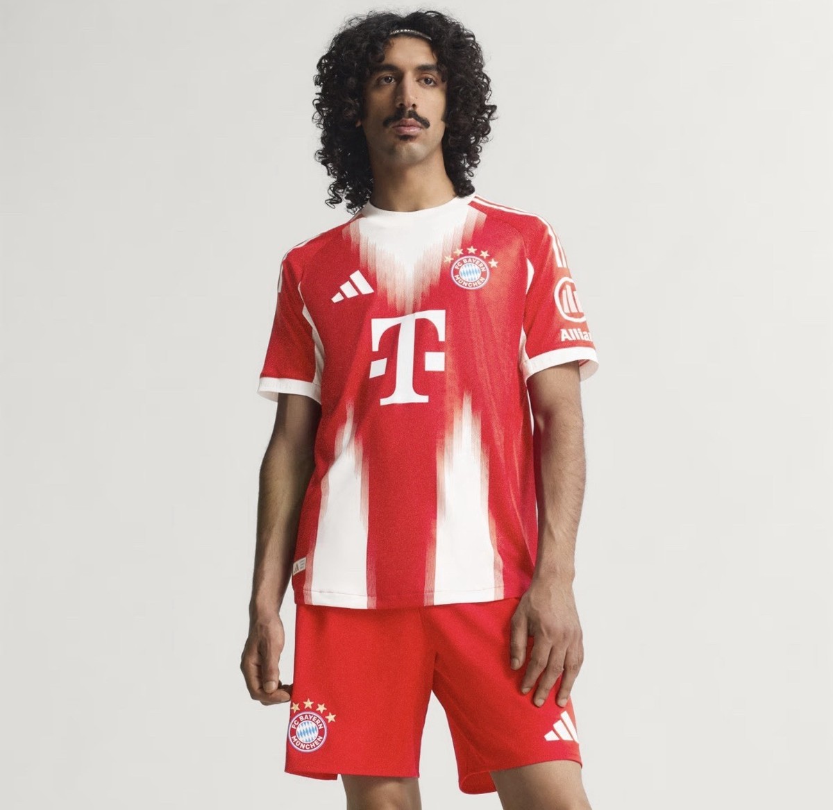 Adidas FC Bayern 25/26 Home Authentic Jersey Red Men's Size M