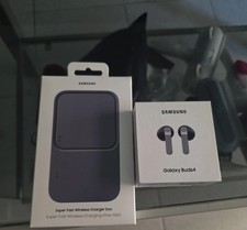Auriculares Samsung Buds4 Con Cargador Inalámbrico