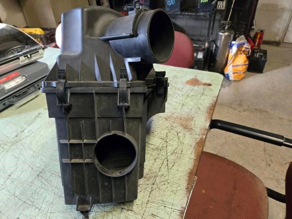 2015 Ford Transit 150 250 350 3.7L Air Cleaner Box OEM Foto 2 de 4