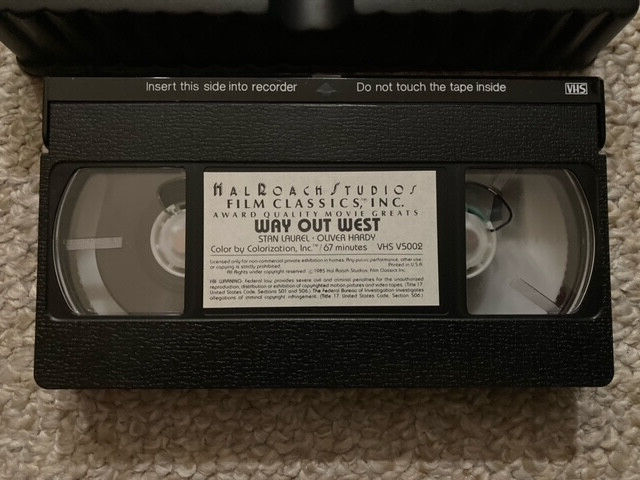 LAUREL & HARDY WAY OUT WEST 1937/1985 BIG BOX COLORIZED VHS HAL