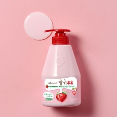 WELCOS KWAILNARA REAL Strawberry Milk Body Cleanser, XL 19.75 oz. HONEY EXTRACTS