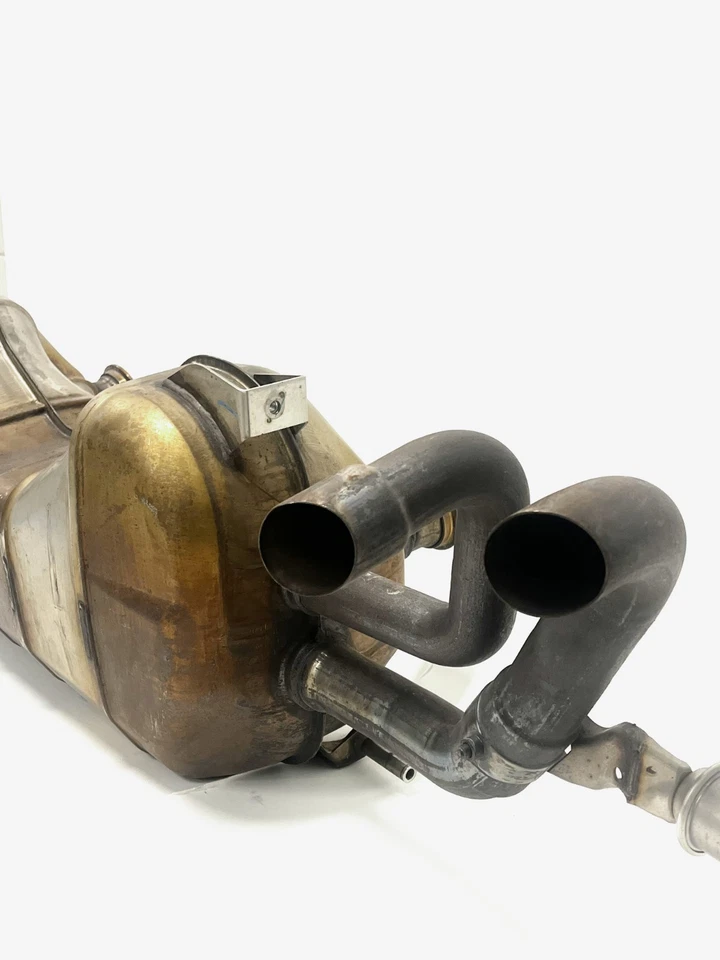 LAMBORGHINI HURACAN EXHAUST MUFFLER 2015-2016-2017-2018-2019; 4T0 251 609 - Image 3 of 4