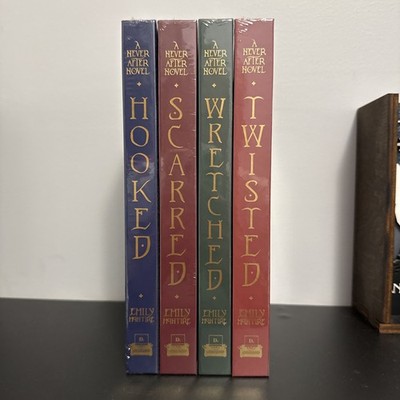 Bookish Box Never After Series Emily McIntire Hooked NEW SIGNED STENCILED SEALED