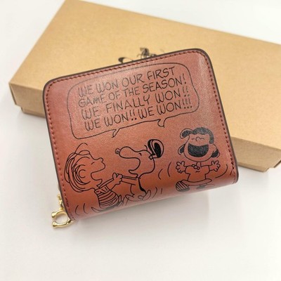 COACH Classic Cartoon-Printed PEANUTS Snoopy Brown Leather Zip Foldable Wallet