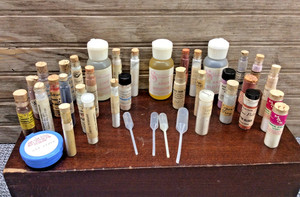 China Powder Paints Mixed Lot Of 38 Various Colors Vials Oils Droppers Vintage