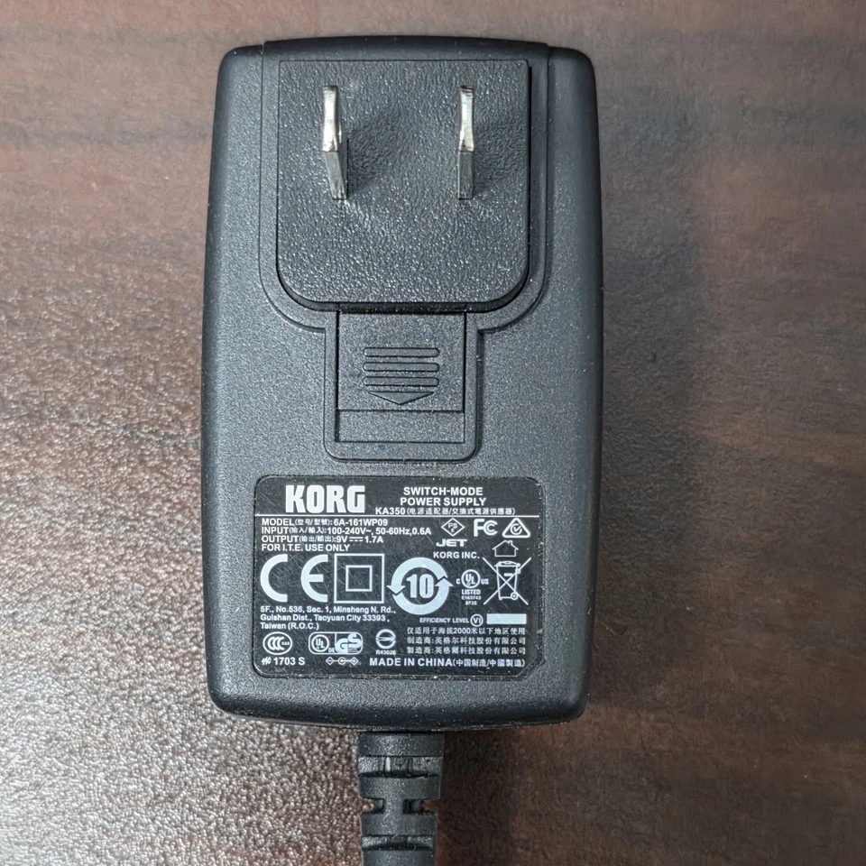 Teclado sintetizador estación de trabajo Korg KROSS 61 61 61 teclas - rojo/negro Foto 4 de 4