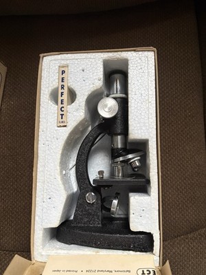 Perfect Model 801 Turret Microscope 150x 300x 600x with 3 Slides
