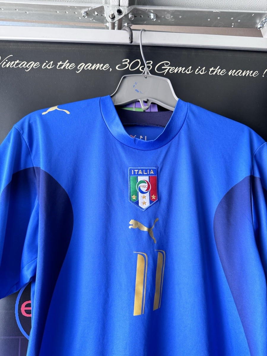 Authentic PUMA Alberto Gilardino #11 Italy 2006 Home Football