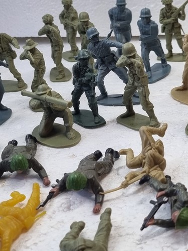 vintage plastic toy soldiers - Picture 5 of 9