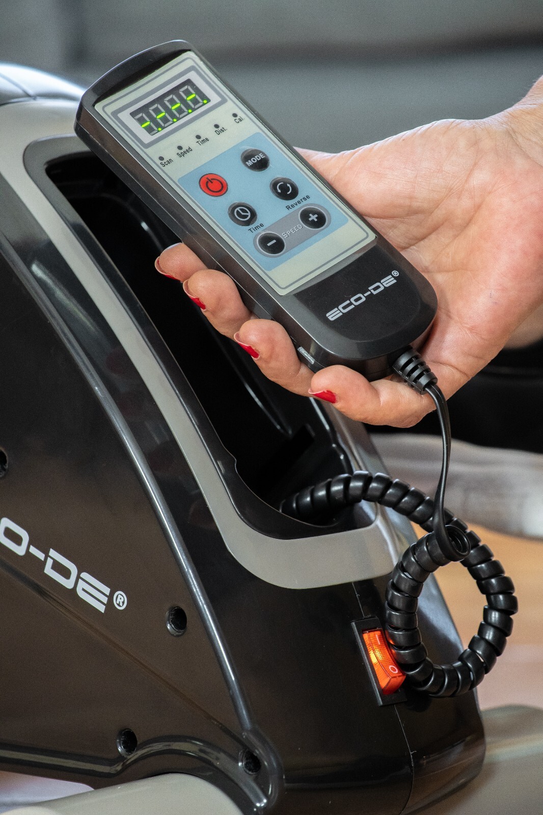 Pédalier motorisé avec télécommande et 12 vitesses pour gym douce senior - 2