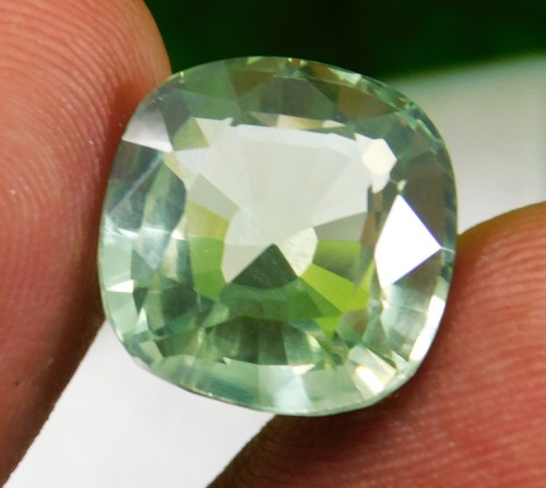 Natural 11.80 Ct Radiant Brazilian Green Paraiba Tourmaline Certified Gemstone - Picture 4 of 5
