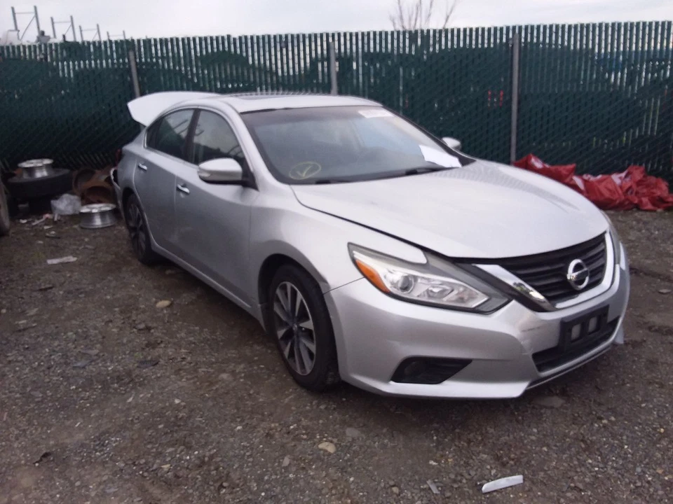 Used Engine Coolant Reservoir fits: 2016 Nissan Altima Grade A - Image 4 of 4