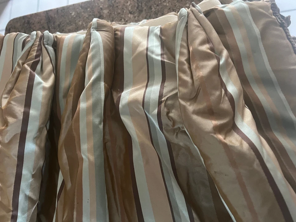 PANEL DE CORTINAS DE SEDA PERSONALIZADO KRAVET ~ MARRÓN TOPO Y AGUA ~ RECORTE DAÑADO ~ PLIEGUE PELLIZCADO Foto 3 de 4