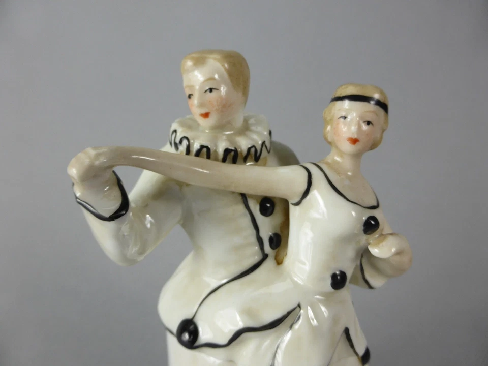 BOX ART DECO BALLERINI PIERROT E PIERRETTE VALENTIN COLOMBINE CERAMICA 634 - Immagine 2 di 4