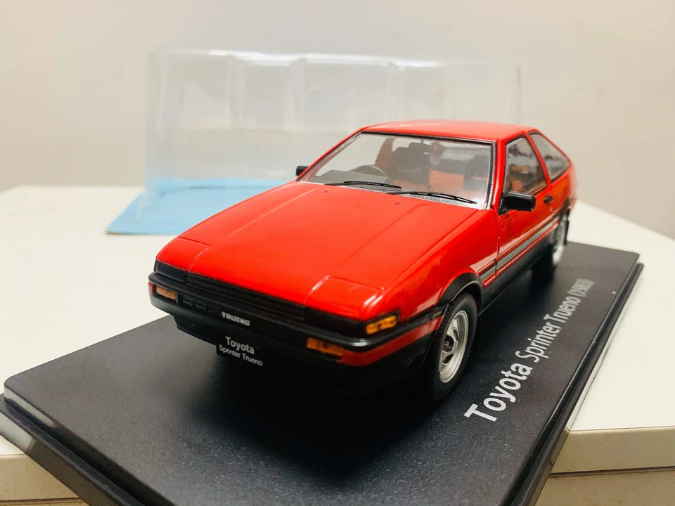 Toyota Sprinter Trueno 1983 2 Open Door 1:24 Scale Die-Cast Model Car New in Box - Image 4 of 4