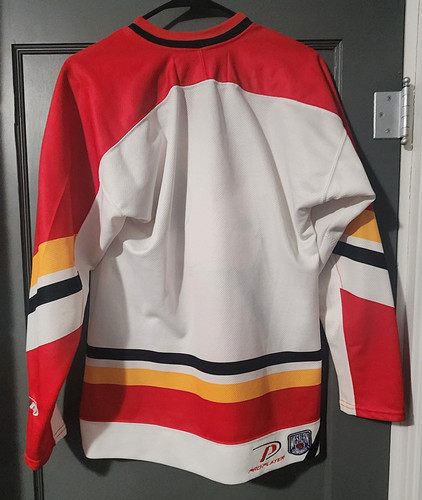 Pro Player NHL Men's Calgary Flames White Pedestal Jersey Size Small - Picture 2 of 3