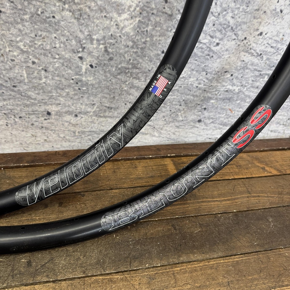 Velocity Blunt SS 27.5 Rim Set 32H Black MTB 27.5in Disc Alloy