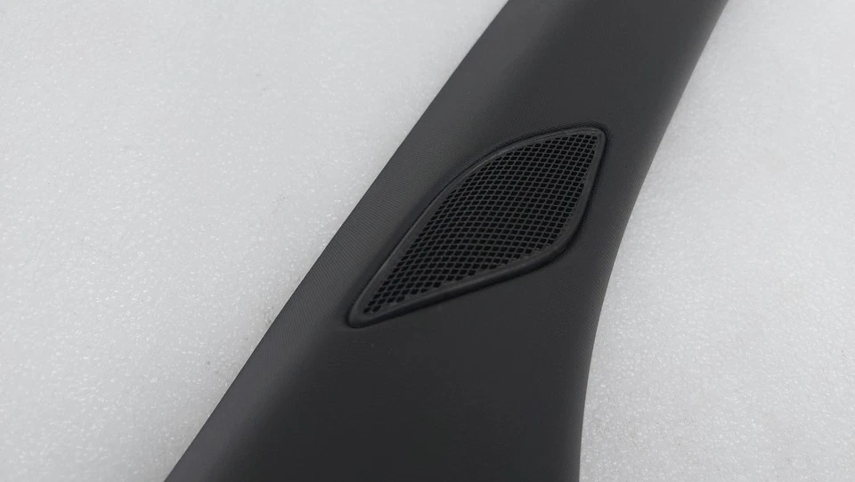 Отделочная панель молдинг передняя правая стойка седан полицейский перехватчик 2013-2019 Ford - Изображение 3 из 4