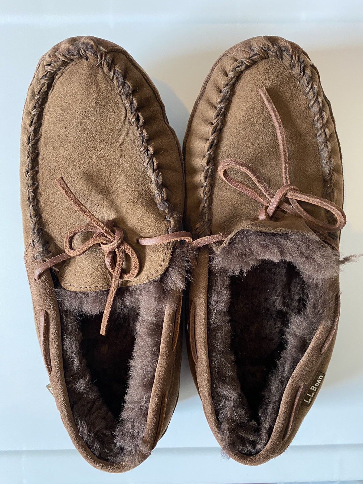 LL BEAN Moccasin Slippers Sz 7 Suede 