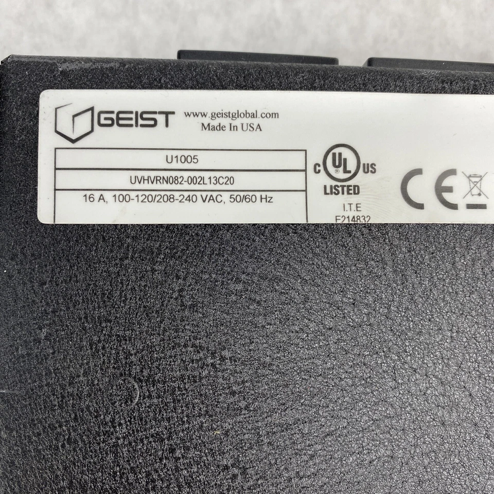 Geist UVHVRN082-002L13C20 Horizontal PDU 100 to 125V 200 to 240V 16/20A - Image 3 of 4