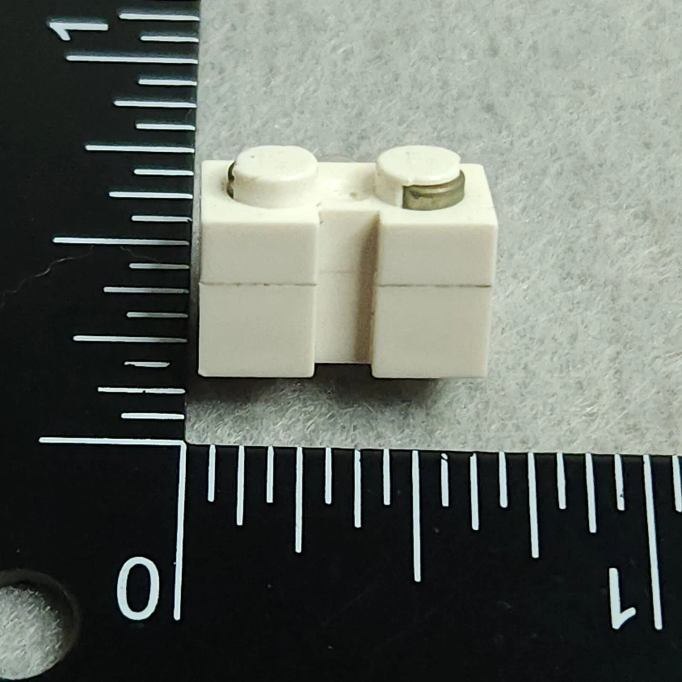 LEGO Part 6035c01 Electric Light Brick 1x2 with Lamp on Side 6034 6035 Foto 3 de 4
