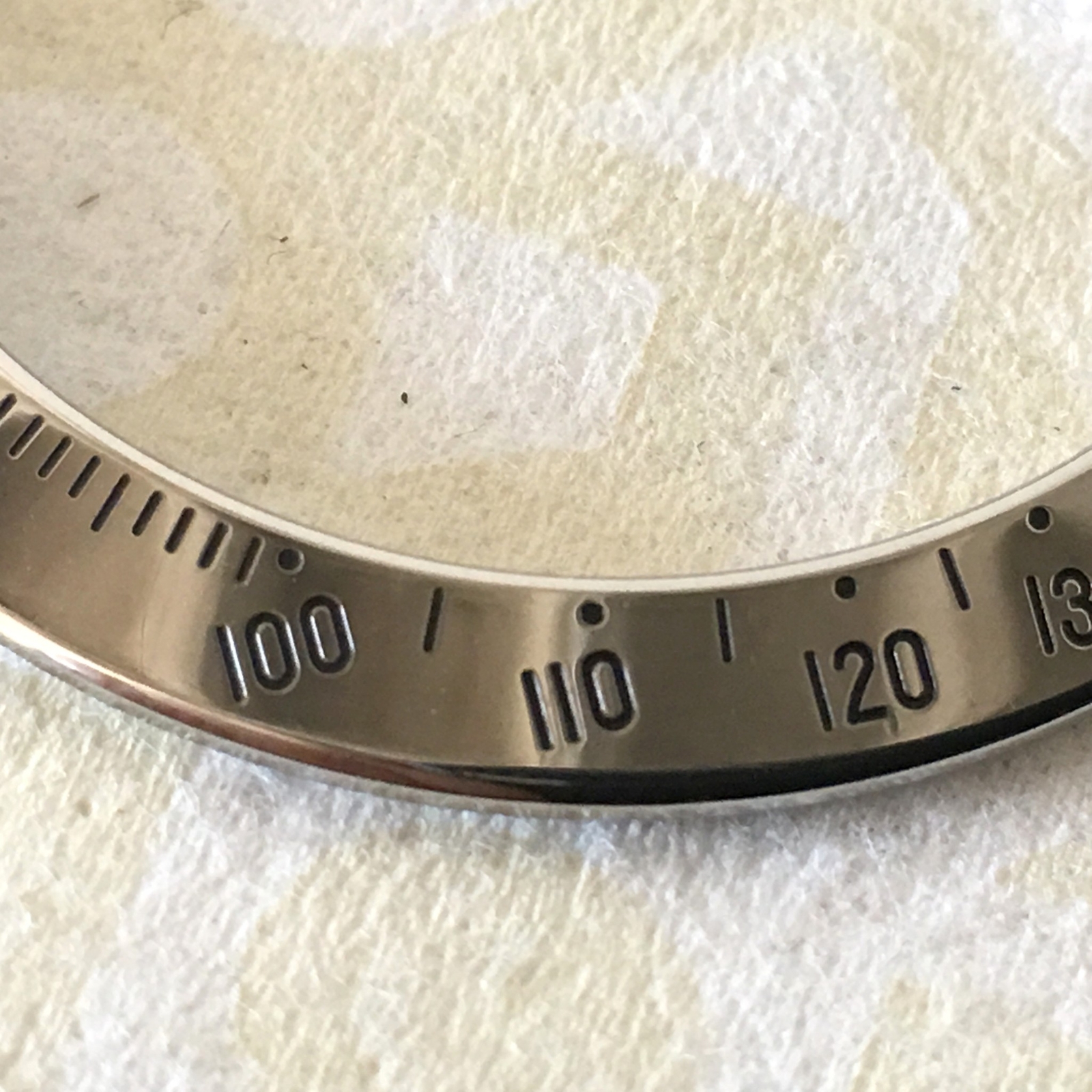 ROLEX COSMOGRAPH DAYTONA 16520 VINTAGE BEZEL 100percent GENUINE - BOX7 image 9