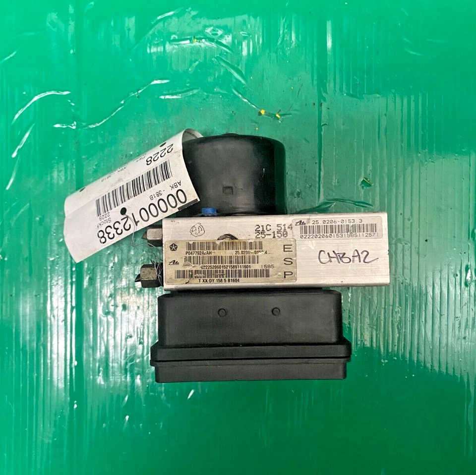 2006 Dodge Charger ABS Module & Pump P04779242AH - Image 2 of 3