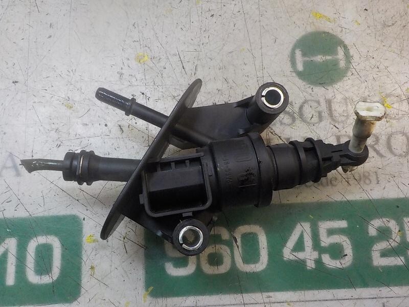 Genuine Ford Clutch Master Cylinder 1751682 for sale online | eBay