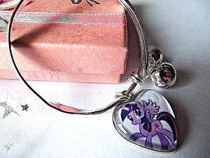 TINKERBELL FAIRY PRINCESS ADJUSTABLE BRACELET 2 TO 4 YEAR GIFT BOX BIRTHDAY