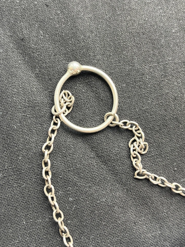 Bolsa Chatelaine prata antiga requintada. Com corrente) - Imagem 4 de 4