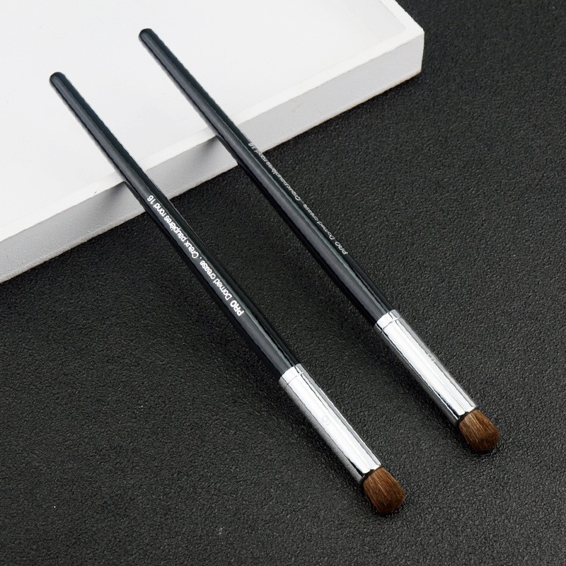 Sephora Collection PRO Eyeshadow Brush #16 Precision Eye Shadow Smudge Brush
