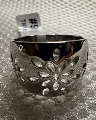 New In Box w/Tags, Flowery, High Polished TK316 Stainless Flowery Women's Ring