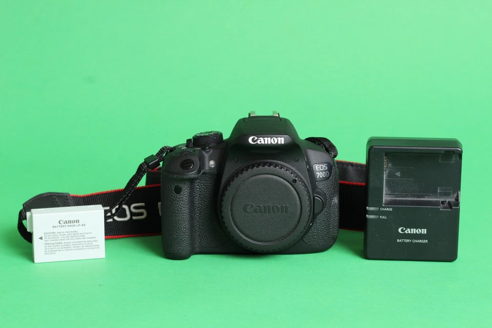 Canon EOS 700D, photo 1 of 5