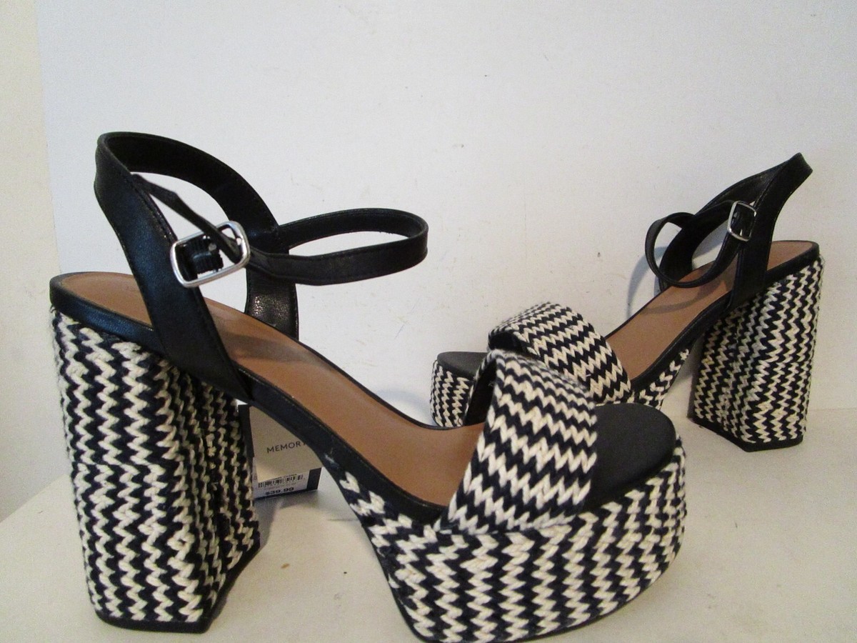 Universal Thread Womens India Dress Casual Heels & Wedges
