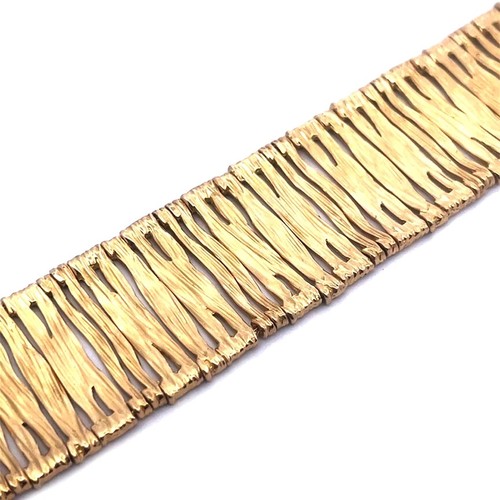 Roberto Coin Elephantino Gold Bracelet Elephant Skin 18K Yellow 7 in. - Picture 6 of 8