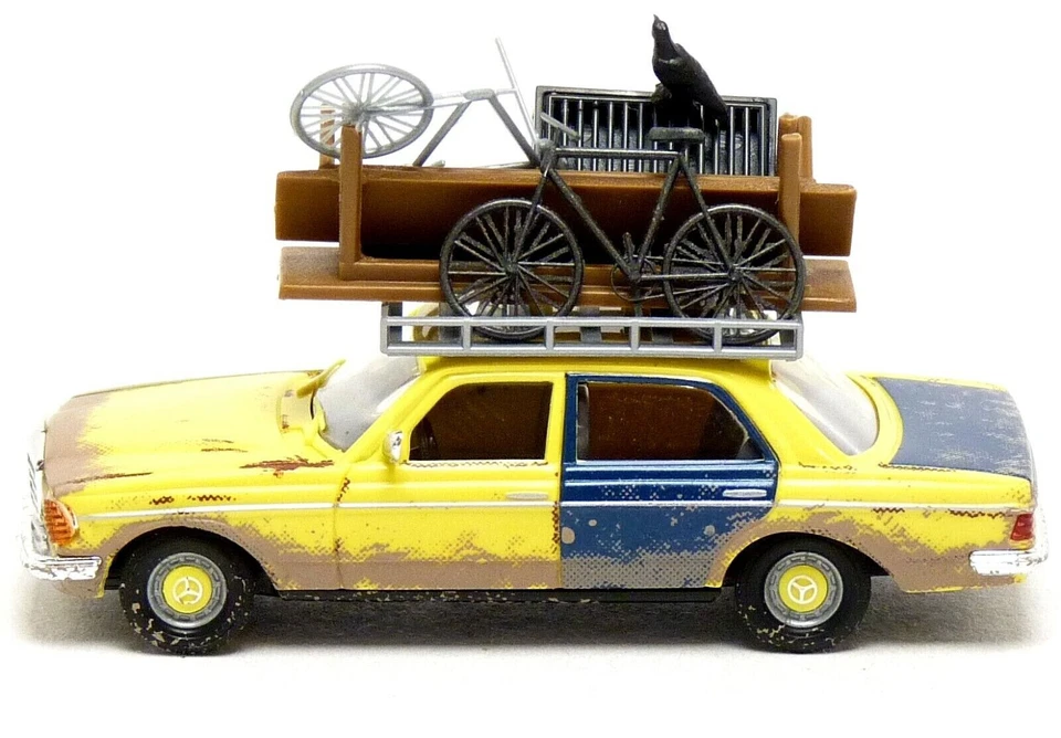 Mercedes-Benz W123 Diecast Car 1:87 Scale by Busch with Case, Yellow, 2017 - Image 3 of 4